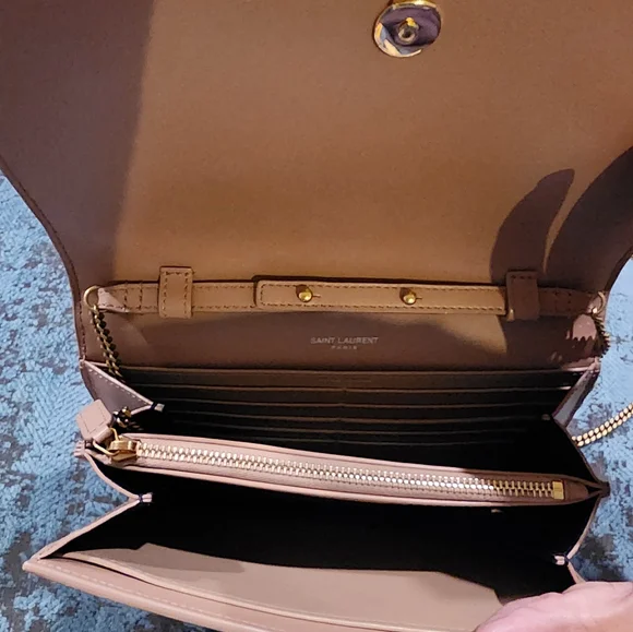 YSL Wallet on Chain - Picture 8 of 12